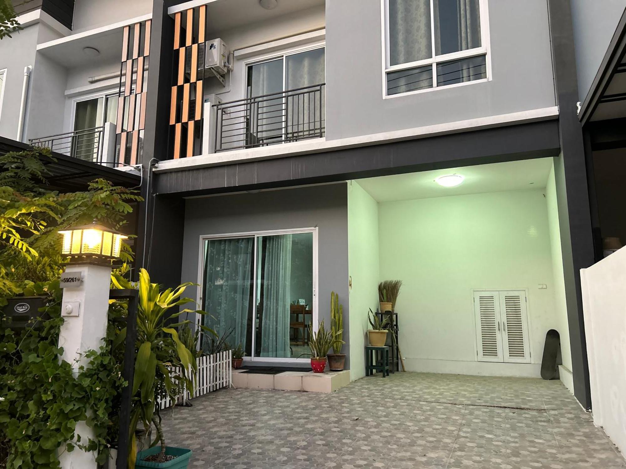 ไนซ์สเตย์ เฮาส์ แอทคลองสาม รังสิต คลองหลวง ปทุมธานี Nice Stay House At Khlong Sam - Rangsit - Khlong Luang - Phathumthani 外观 照片